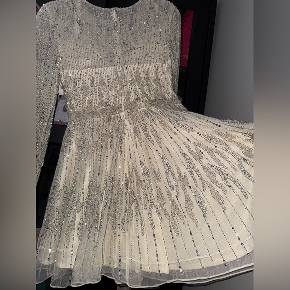 MAC DUGGAL High Neck Long Sleeve A Line Mini Dress - Size 8 - Picture 16 of 17